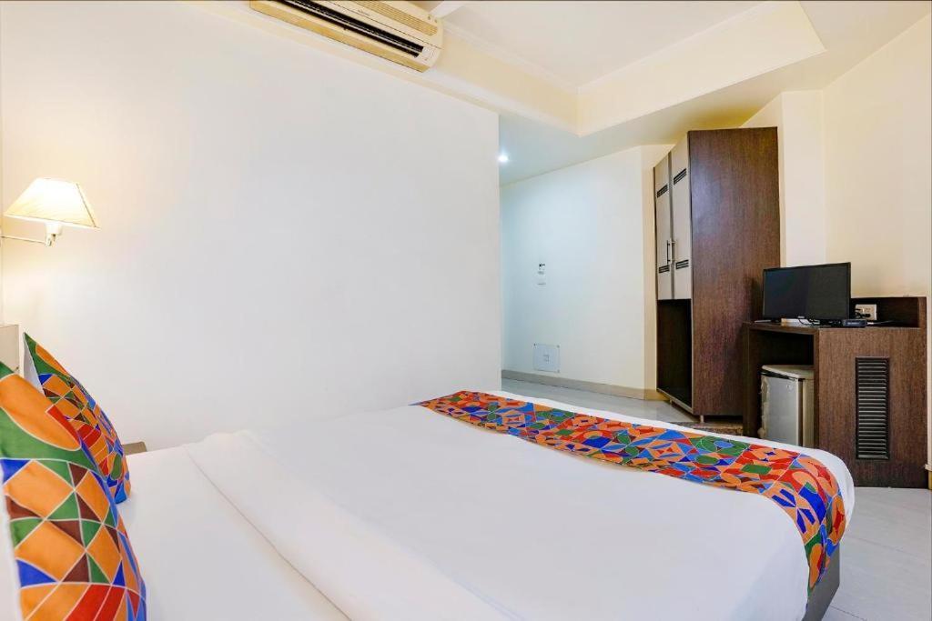 Gandharva Residency Swargate Hotel Pune Ngoại thất bức ảnh